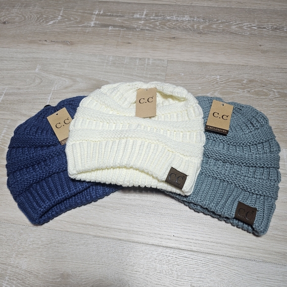 CC Classic Beanie - Picture 5 of 5